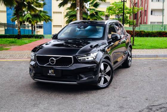 VOLVO XC40 2.0 T5 GASOLINA MOMENTUM AWD GEARTRONIC
